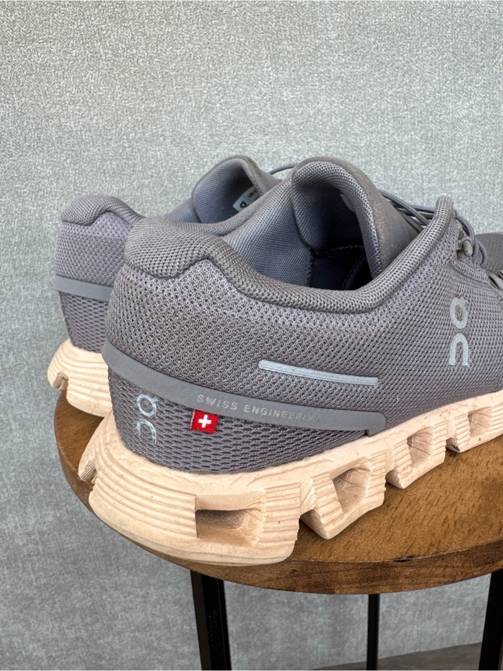 ON Cloud 5 Women’s Zinc Shell Size 7.5 - Picture 13 of 13